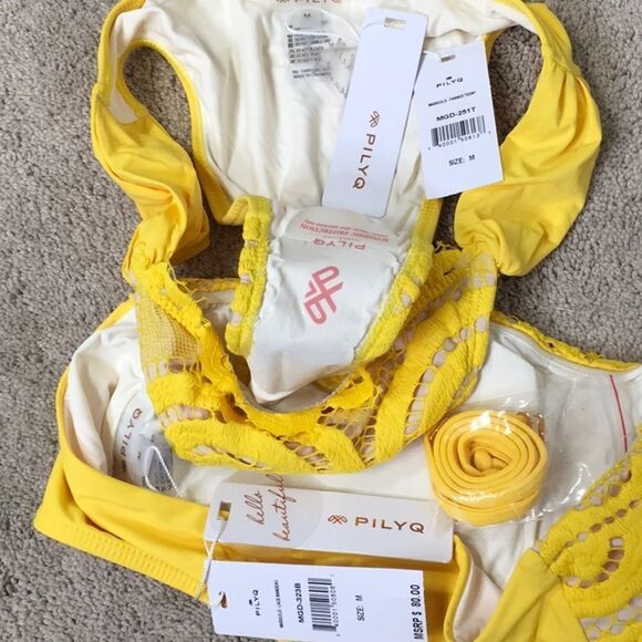 PILYQ gold lace bikini. NO STRAPS. Retails $192. Medium - Picture 14 of 16